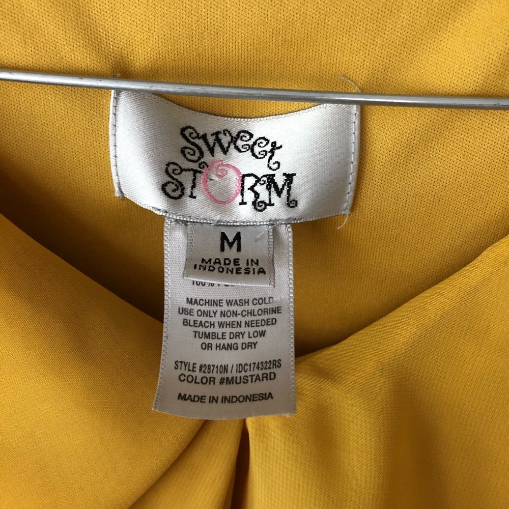 Mustard Yellow Dress 💛 - Picture 2 of 3
